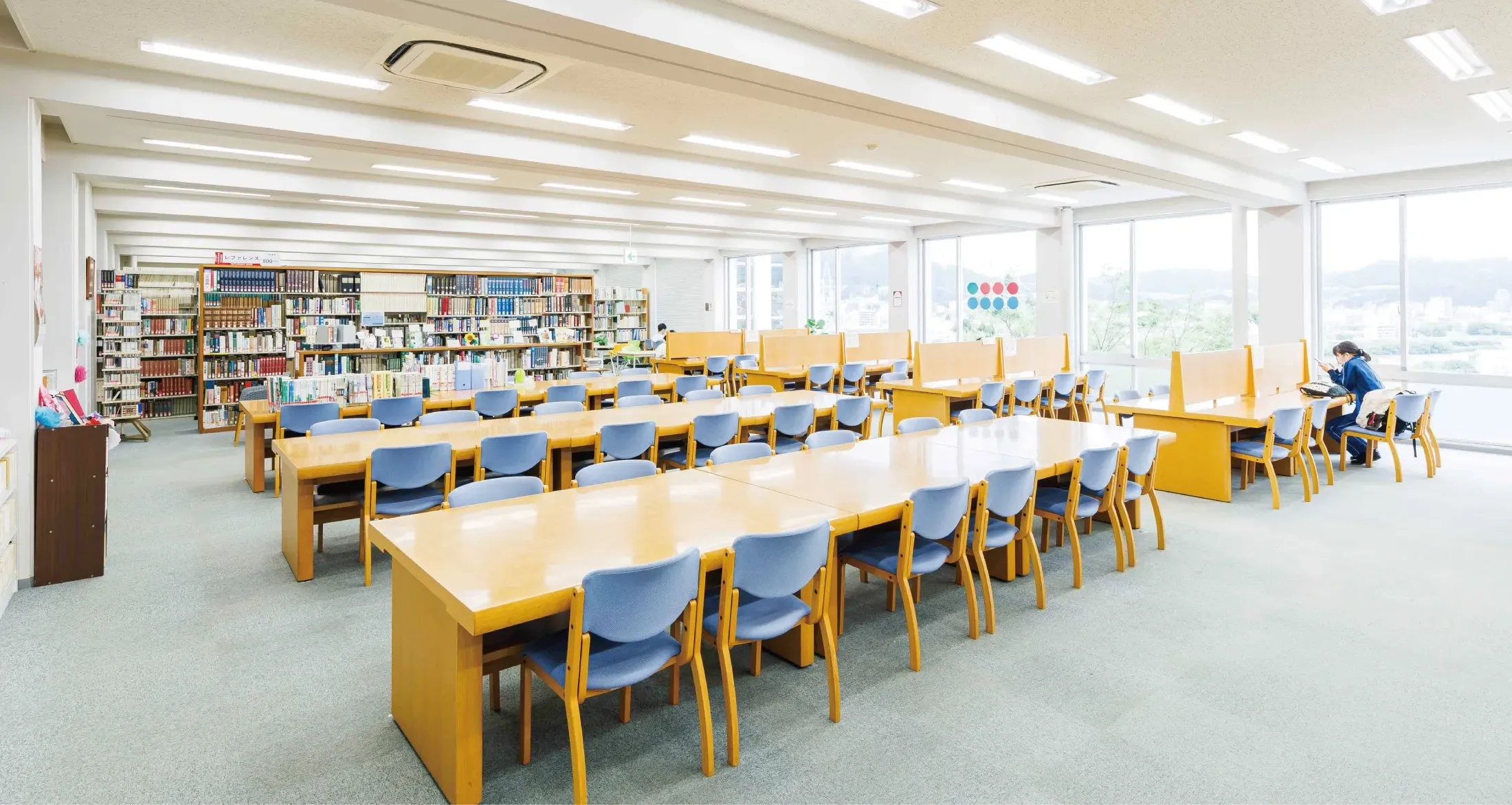 7号館 図書館 画像