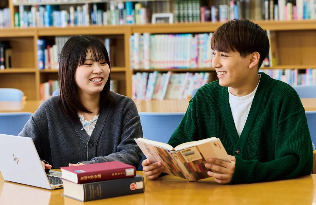 言語文化学科 画像